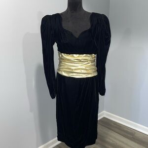 Vintage 1980’s Expo Nite Velvet Holiday Gold Belt Cocktail Dress size 12